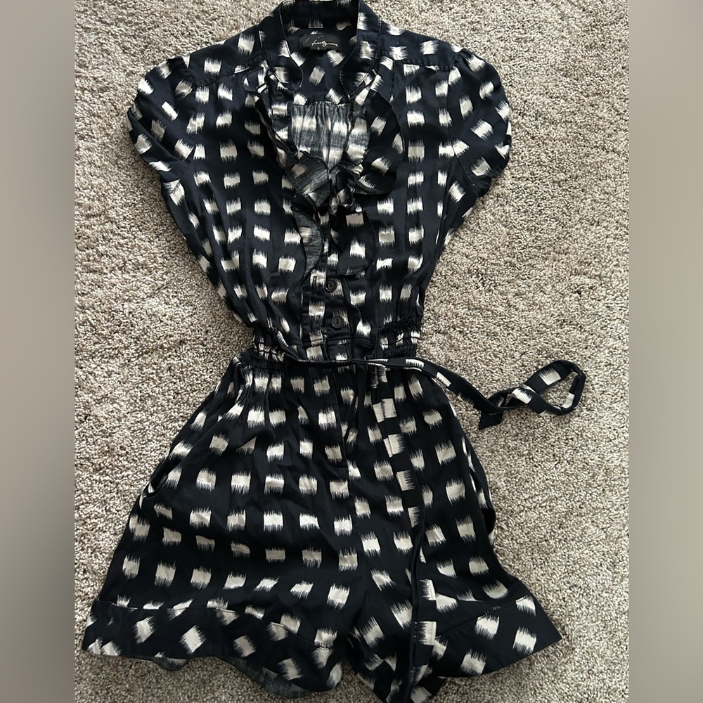 Patterned Romper Women’s Size Small